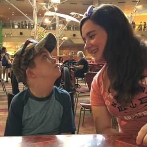 Meet your Posher, Lisa